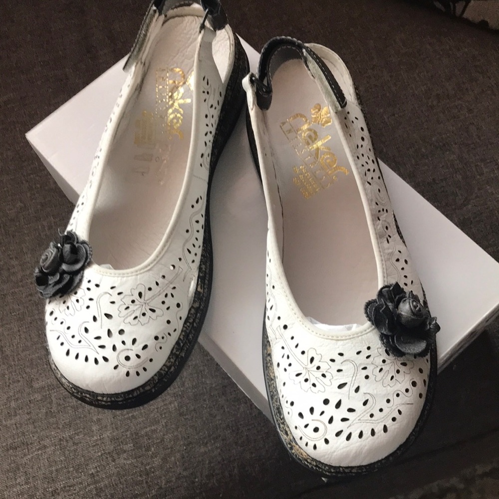 (EUC) Rieker Floral Design Lazer Cut, Sling-Back Mary Jane Flats (US 8 - 8.5)